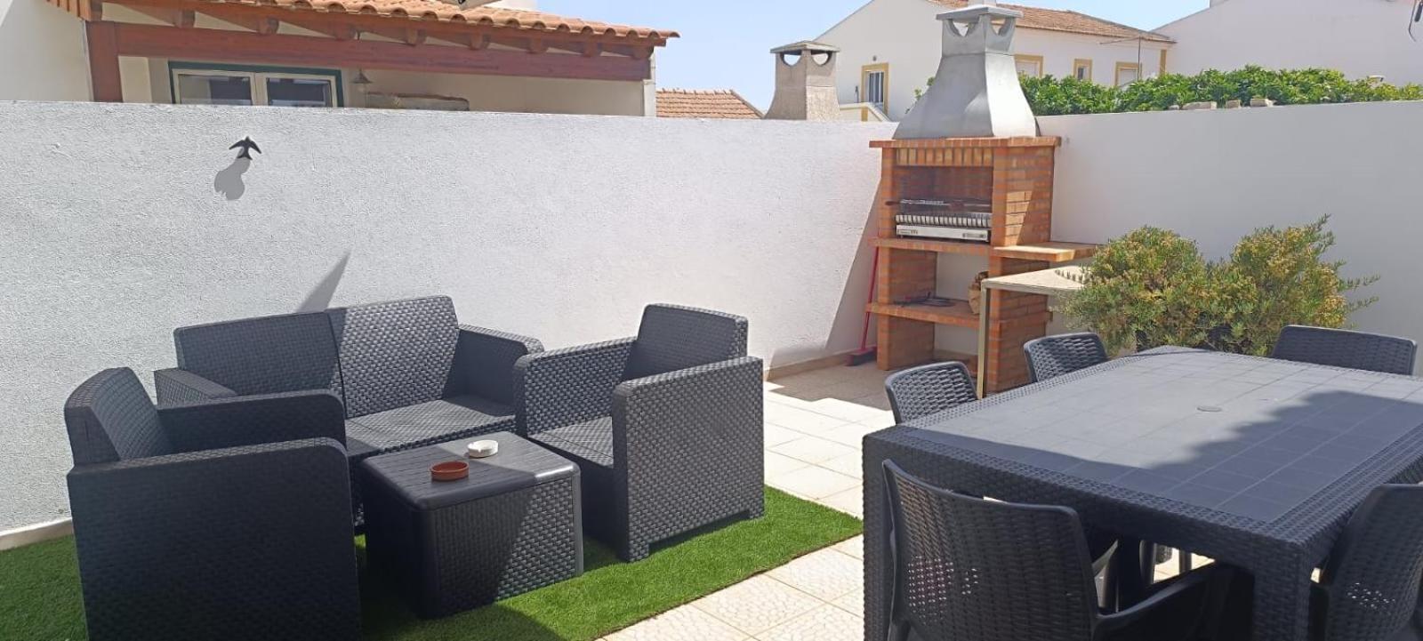 Casa Dos 2 Patios By Stay In Alentejo Вила Нова де Милфонтеш Екстериор снимка